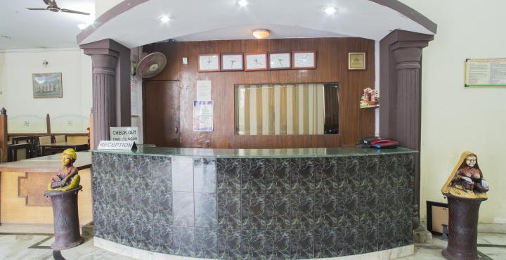 Hotel Chanakaya 3*